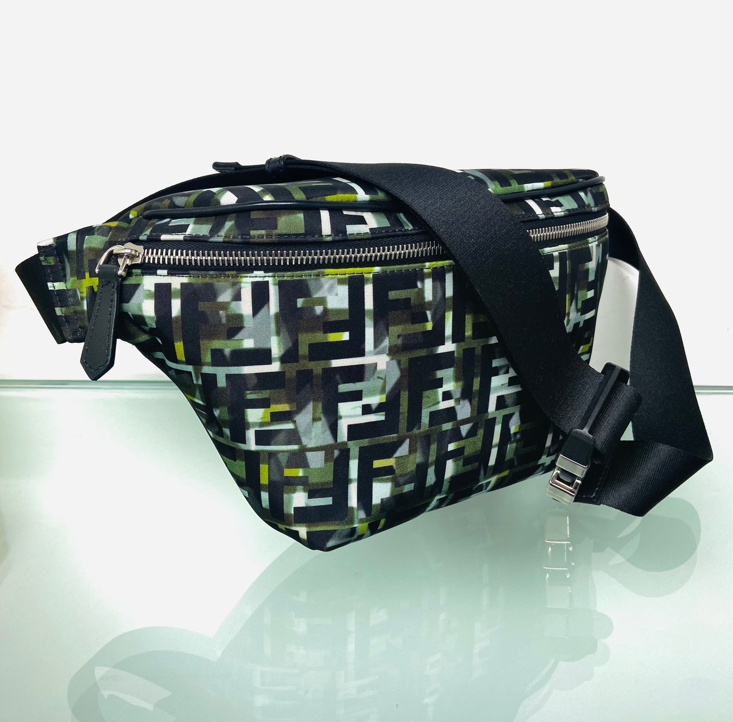 CANGURO FENDI