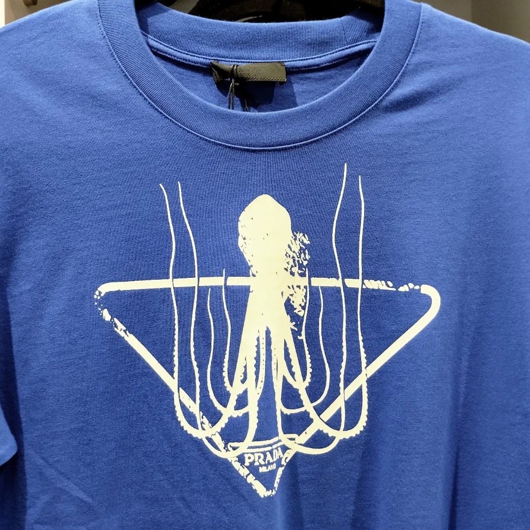 CAMISETA PRADA