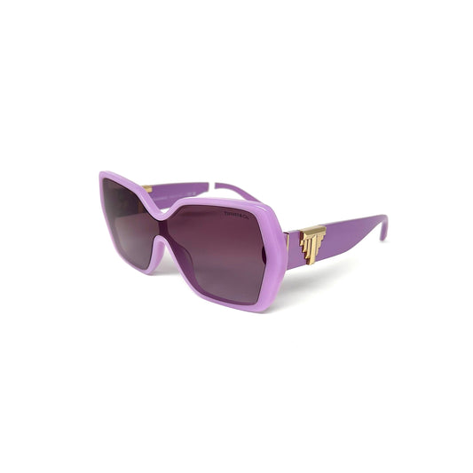 ¡Destaca con las gafas de la nueva colección de Tiffany! Experimenta el glamour y la elegancia con estos accesorios de moda.&nbsp;