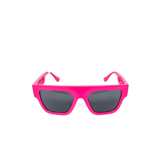 Estas gafas Versace cuentan con un diseño exclusivo e innovador, lo que te permitirá lucir elegante y a la moda; podrás destacar tu estilo único y sofisticado. No solo protegerán tus ojos del sol, también añadirán un toque de glamour a cualquier conjunto.