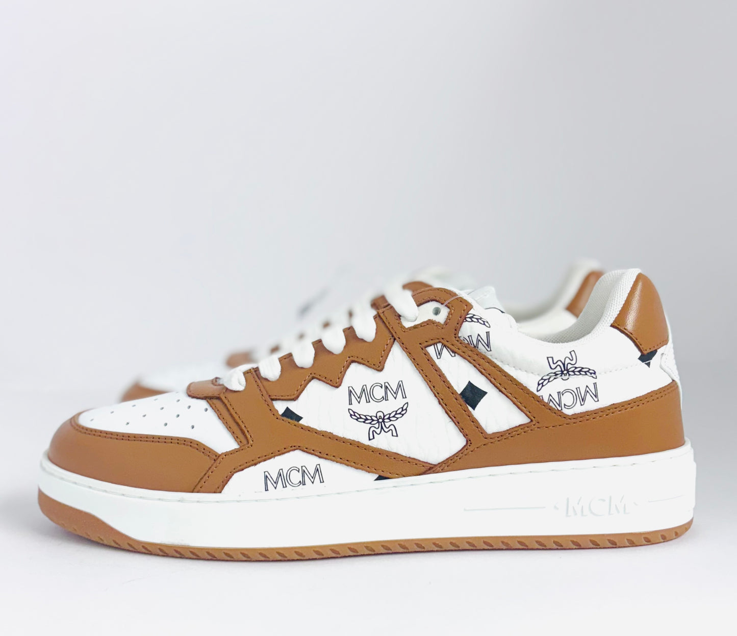 TENIS MCM