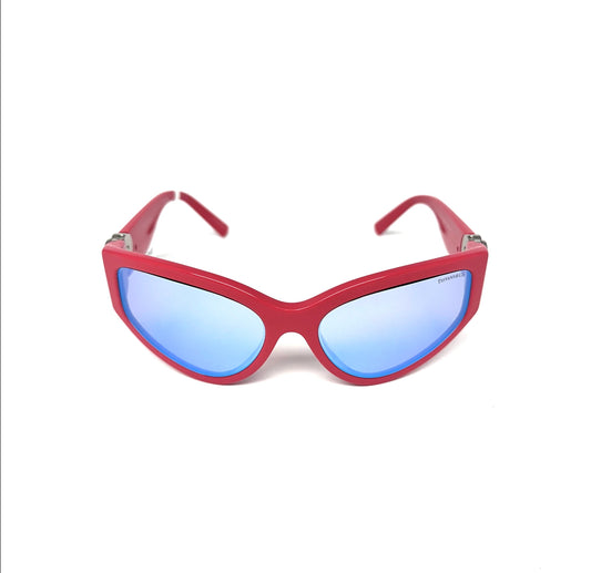 ¡Destaca con las gafas de la nueva colección de Tiffany! Experimenta el glamour y la elegancia con estos accesorios de moda.&nbsp;